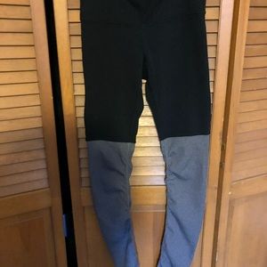 Alo yoga/ workout tights. Worn and washed 2 times